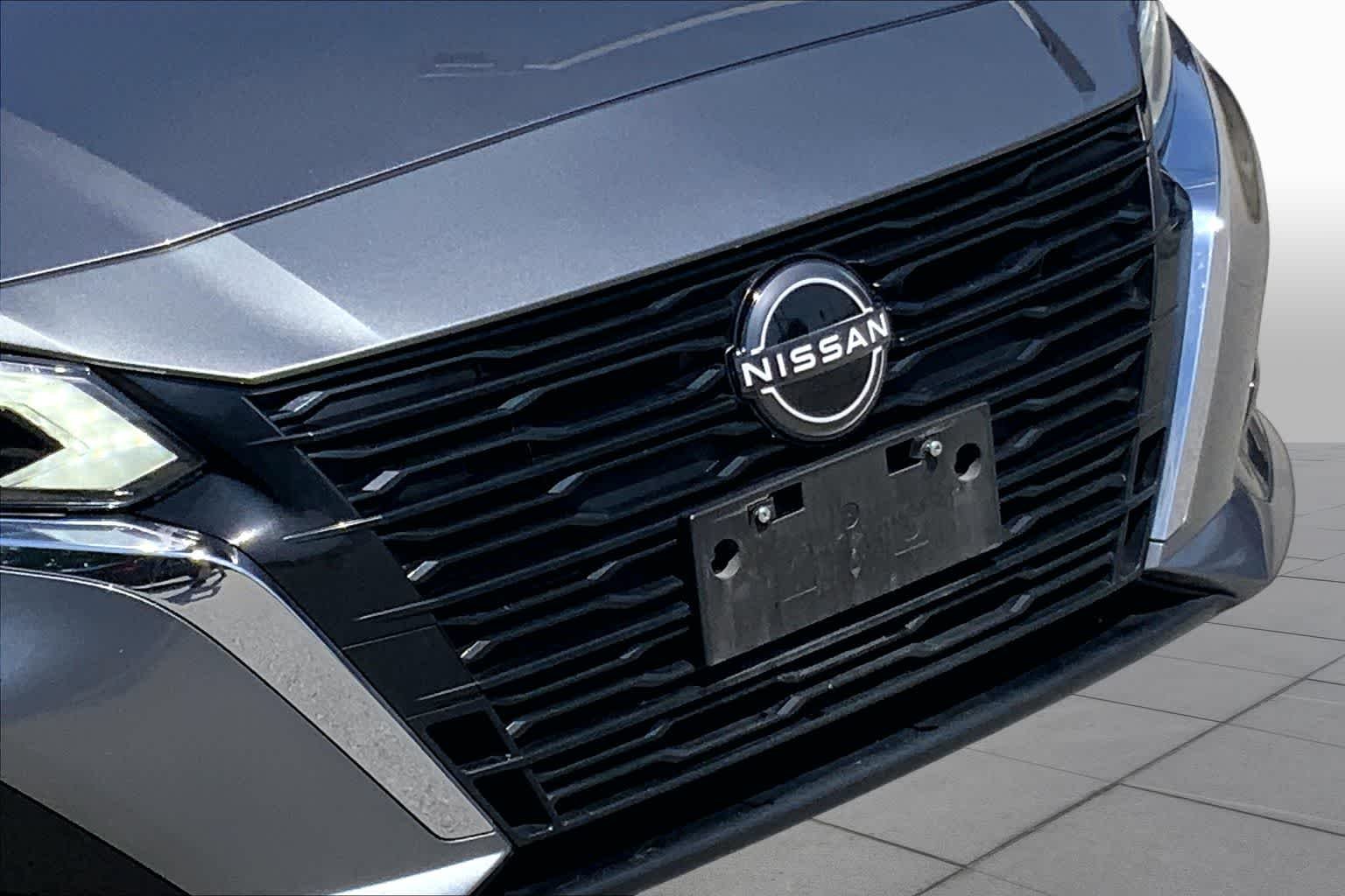Certified Used 2024 Gun Metallic Nissan 2.5 SV image 25