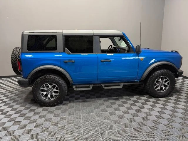 Used 2024 Blue Ford Badlands image 7