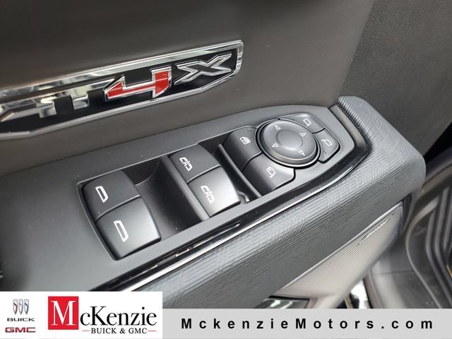 2026 GMC Sierra 1500 AT4X - Photo 9