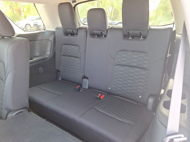 Used 2025 White Nissan S image 31