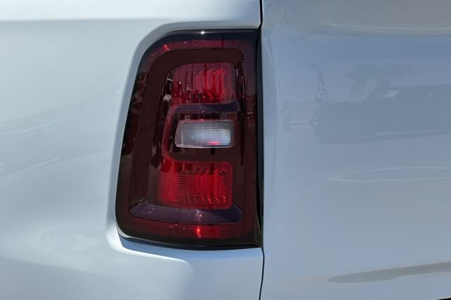 New 2026 Bright White Clear-Coat Exterior Paint RAM Tradesman image 24