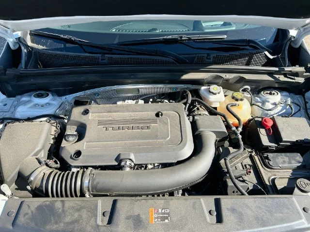Used 2024 White Buick Avenir image 20