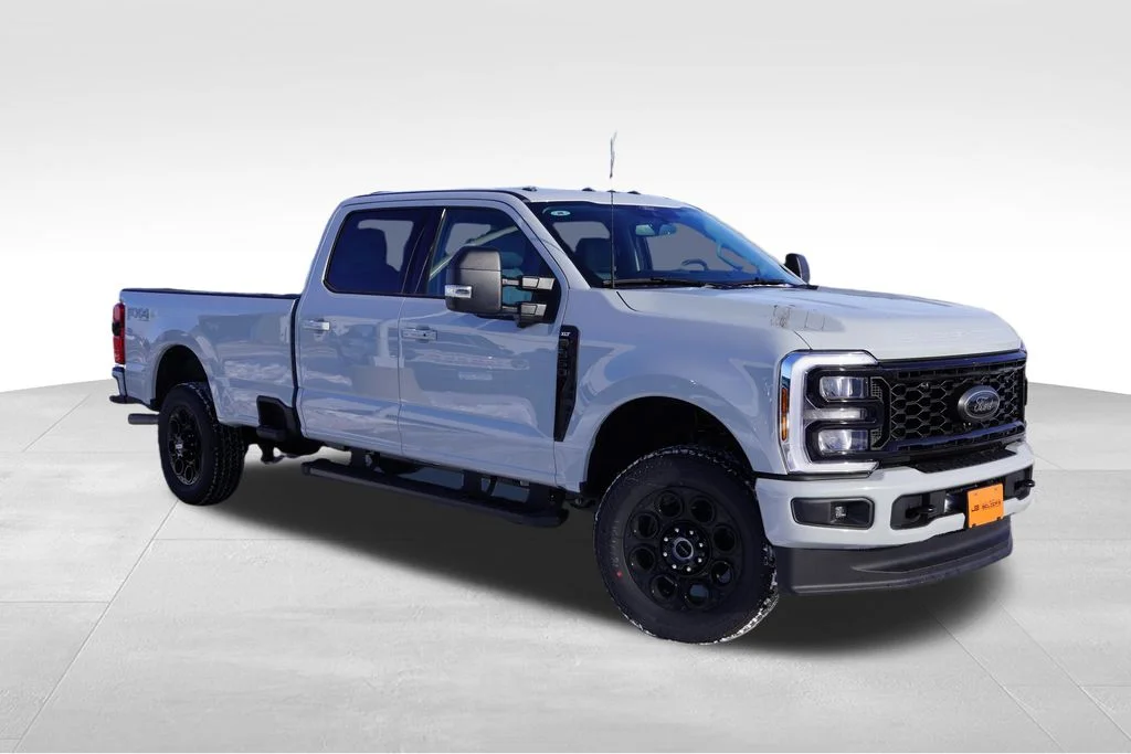2026 Ford F-350 XLT 4x4 Crew Cab 8' Box SRW's photo