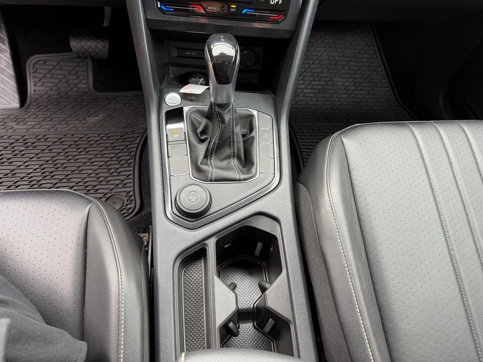 Used 2022  Volkswagen 2.0T SE image 21