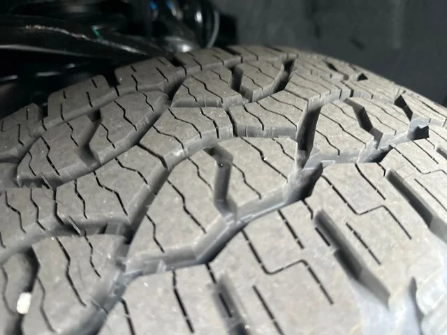 New 2026 Carbonized Gray Metallic Ford XLT image 13