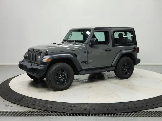 Used 2023 Gray Jeep Sport image 4