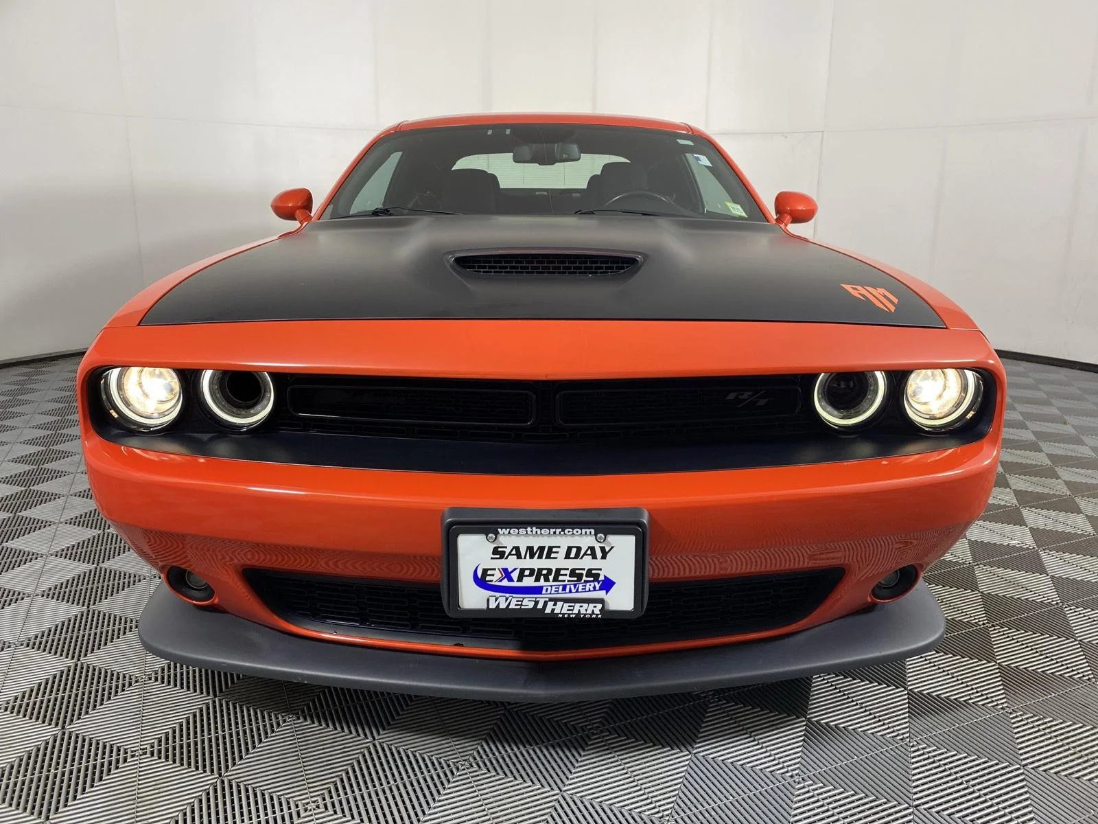 Used 2021 Go Mango Dodge R/T image 8