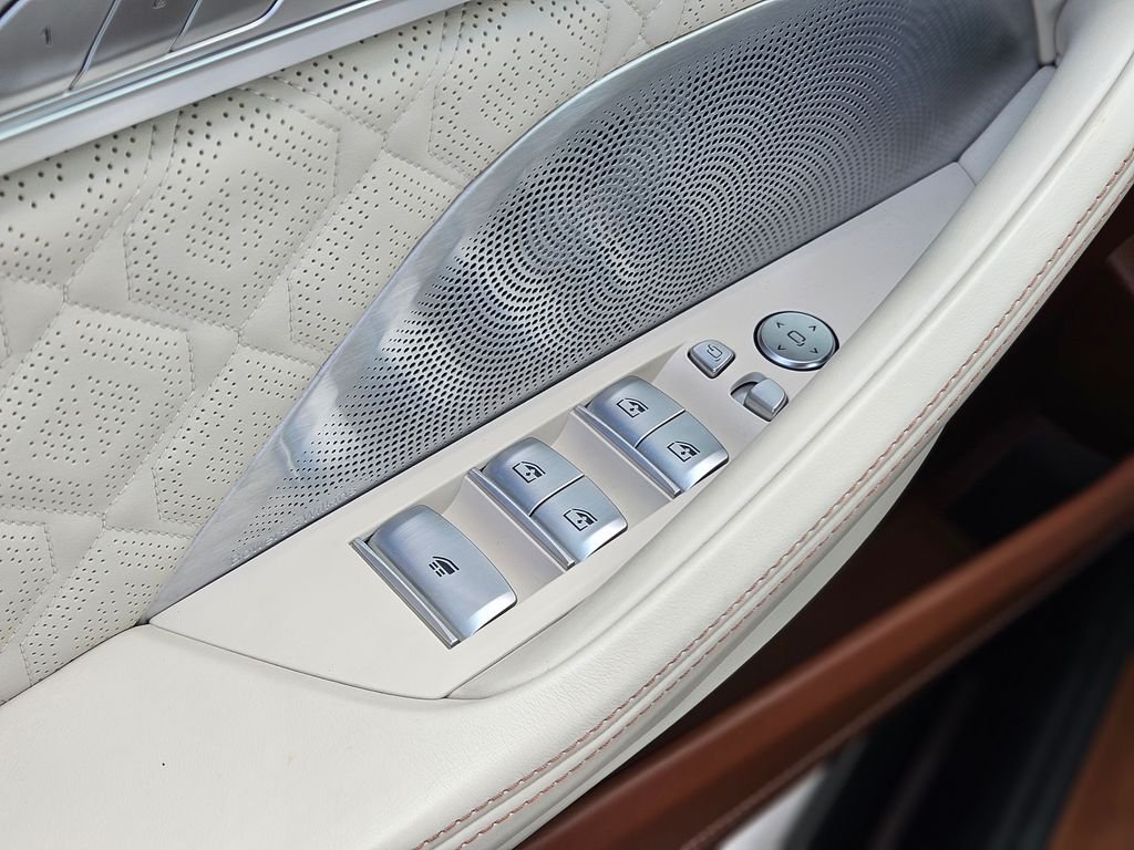 Used 2025 Special Order Color BMW Competition image 45