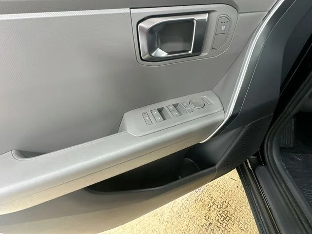 New 2027 Aurora Black Pearl Kia LX image 16