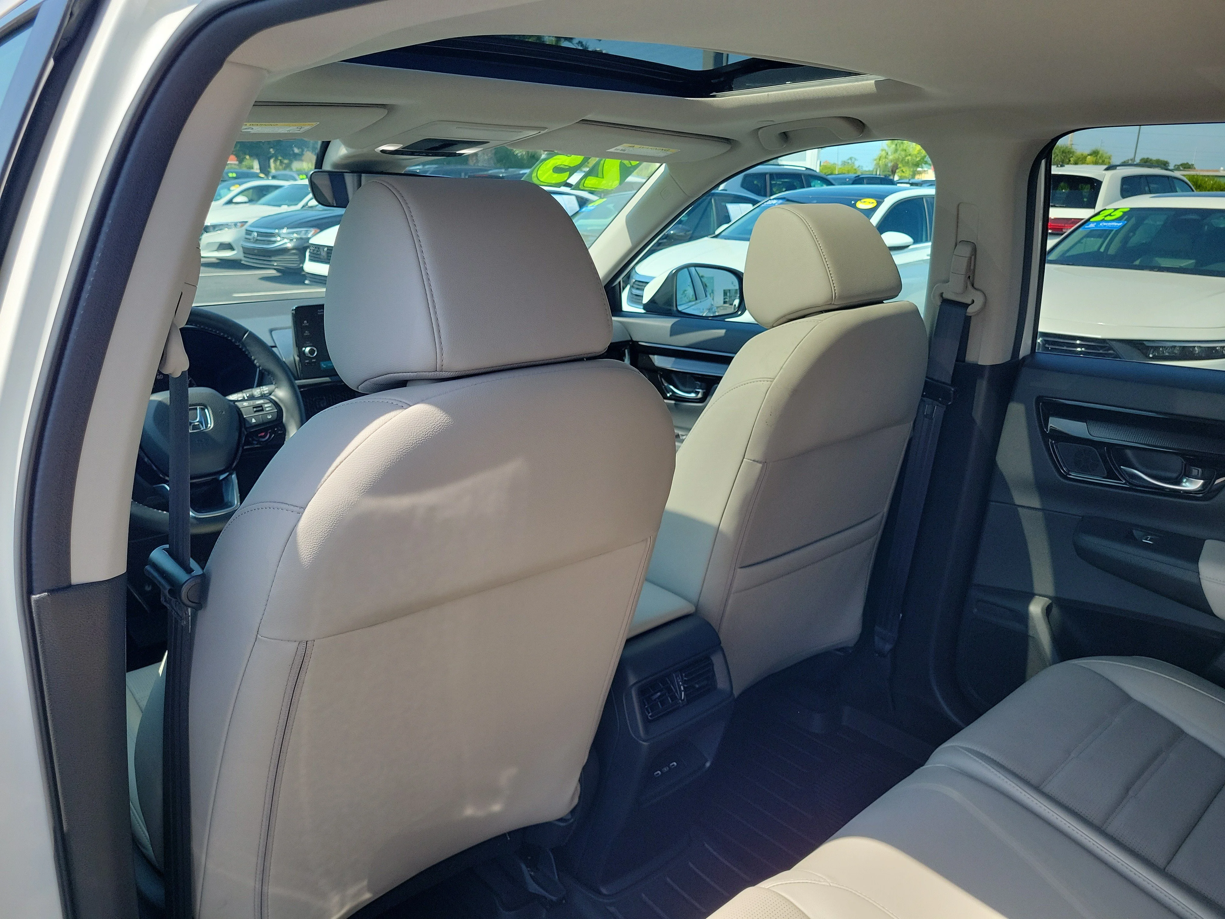 Used 2025 White Honda EX-L image 15