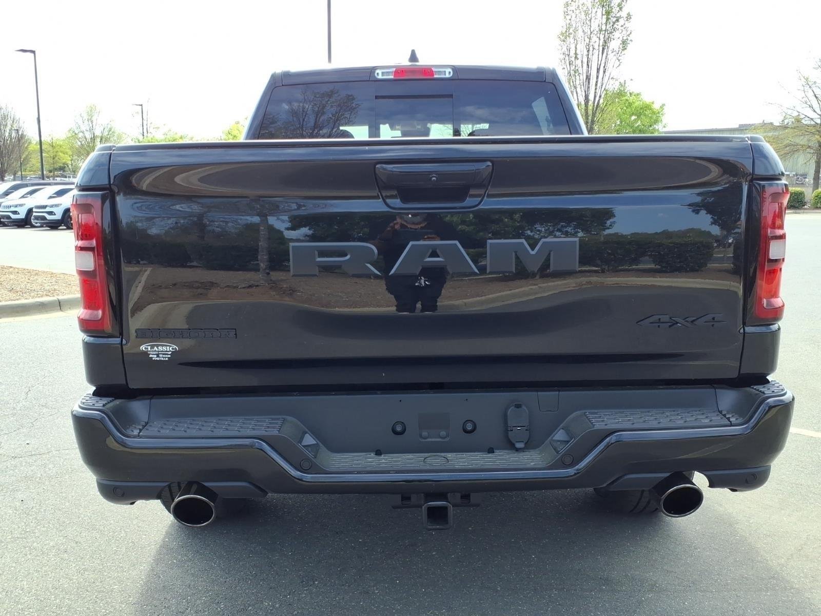 New 2026 Diamond Black Crystal Pearl-Coat Exterior Paint RAM Big Horn image 16
