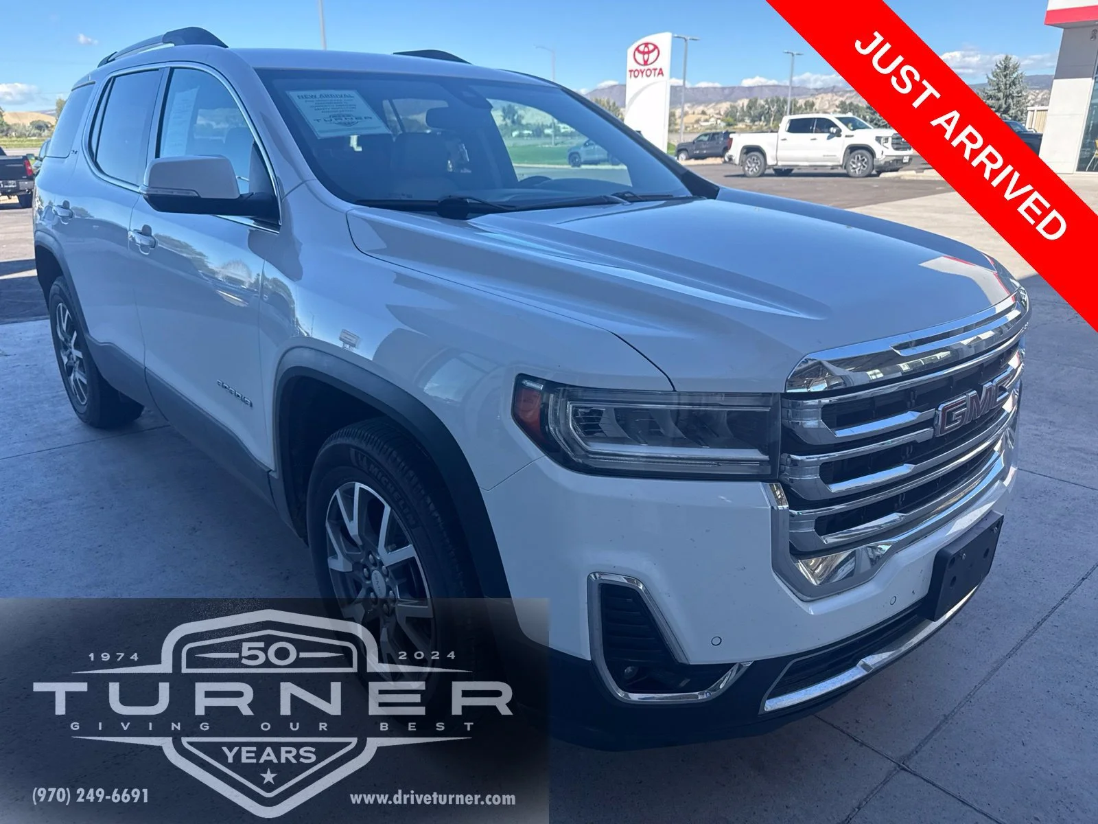 2021 GMC Acadia SLT