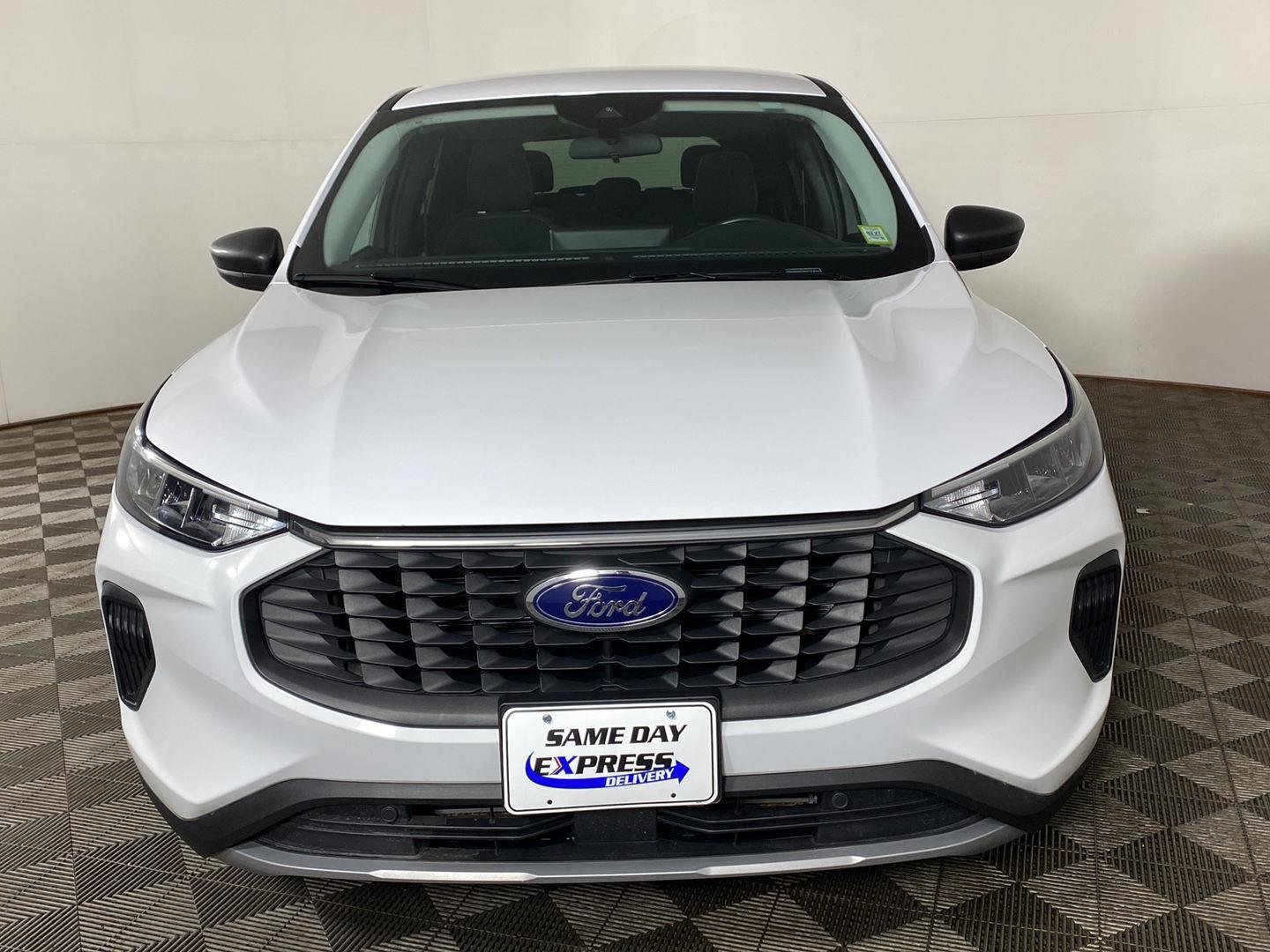 Used 2023 Oxford White Ford Active image 25