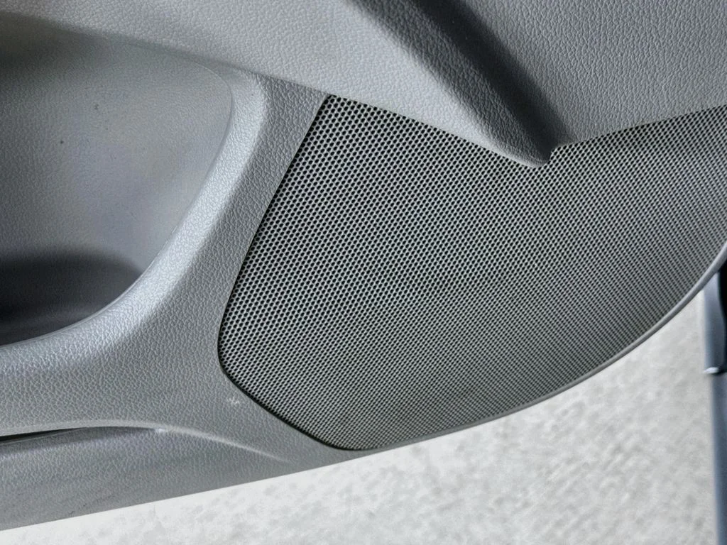 Used 2014 Alabaster Silver Metallic Honda LX image 22