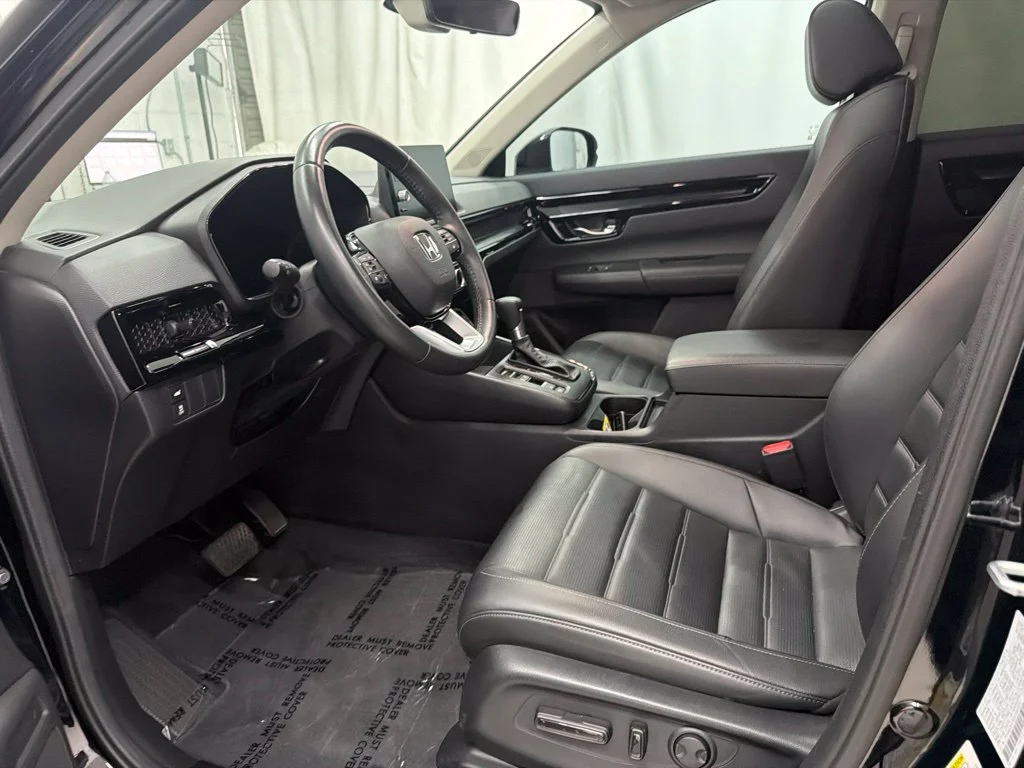 Used 2025 Black Honda EX-L image 12