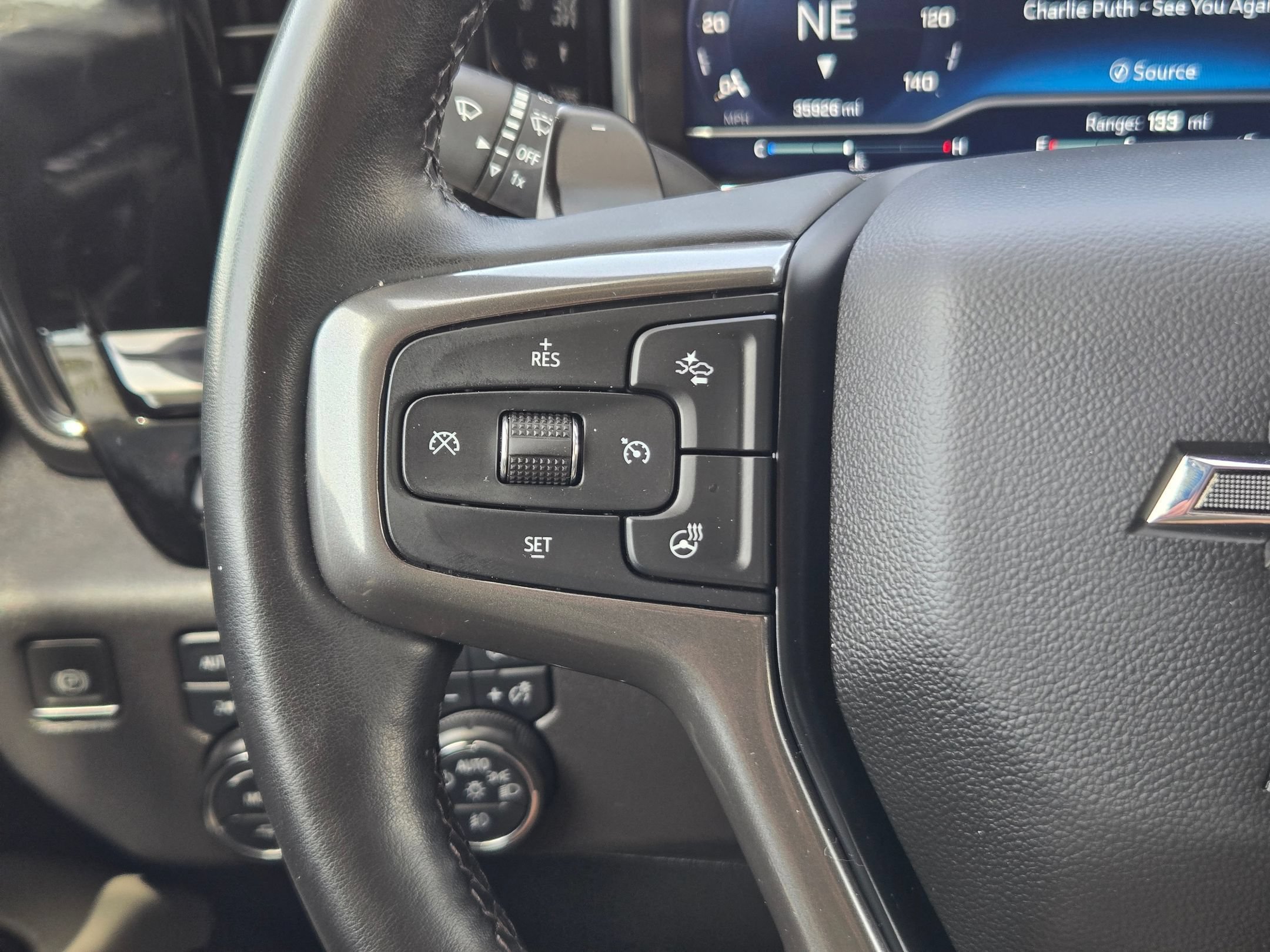 2023 Chevrolet Silverado 1500 ZR2 - Photo 13