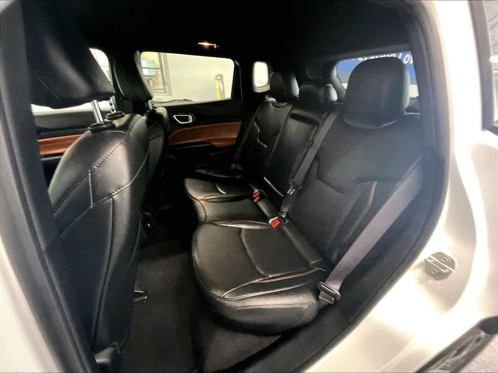 Used 2024 White Jeep Limited image 15