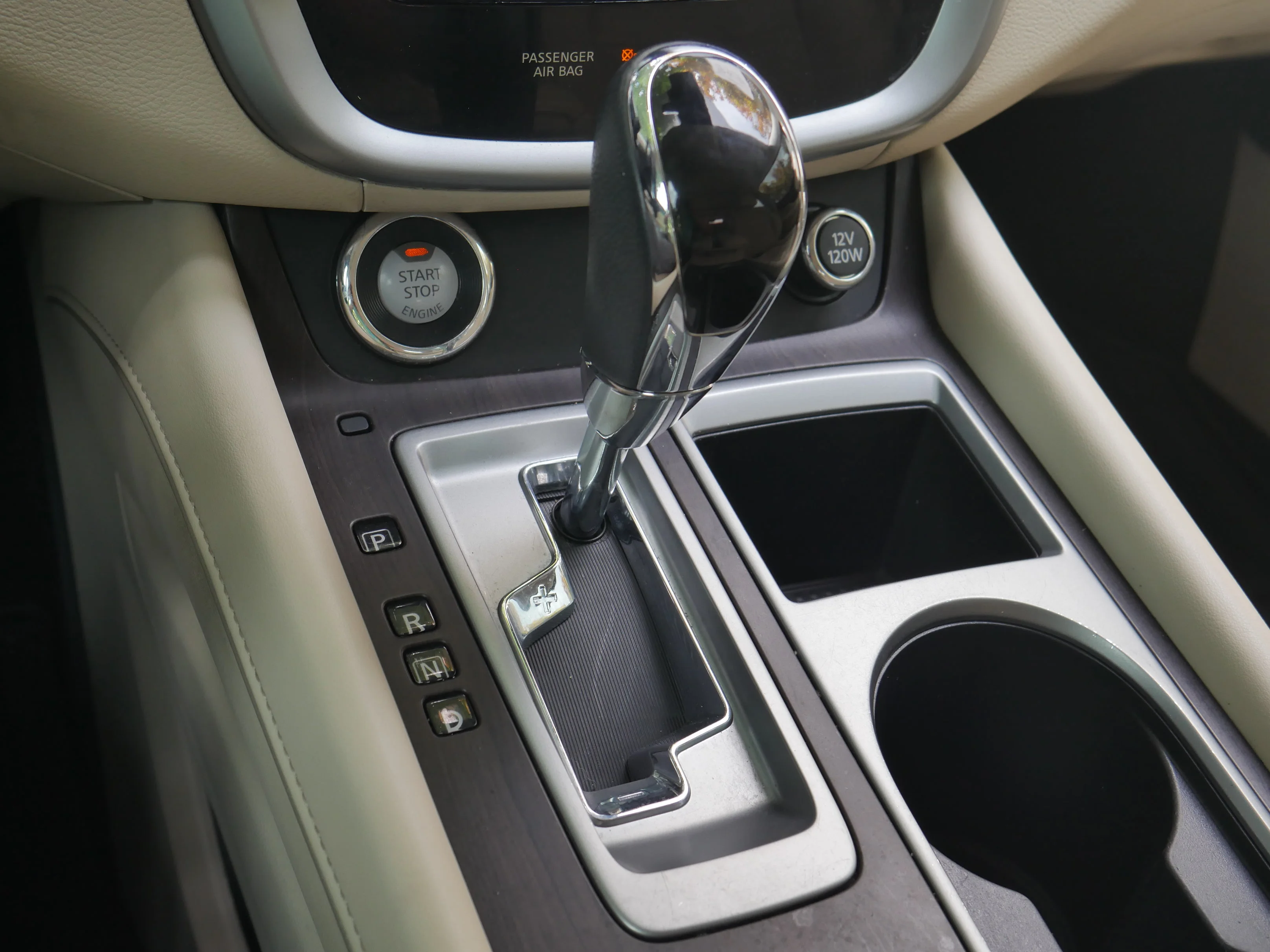 Used 2019 Mocha Almond Pearl Nissan Platinum image 11