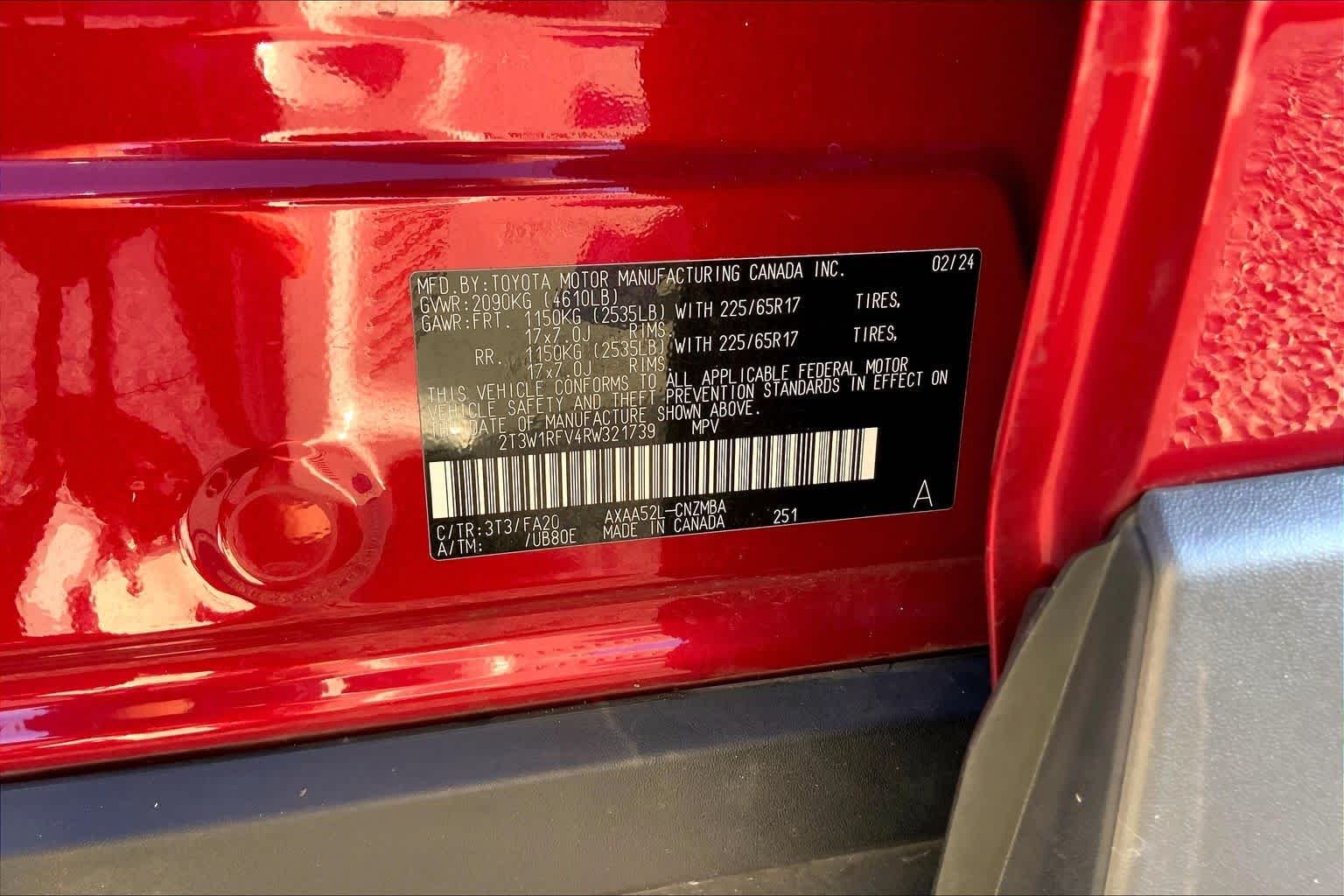 Used 2024 Ruby Flare Pearl Toyota XLE image 35