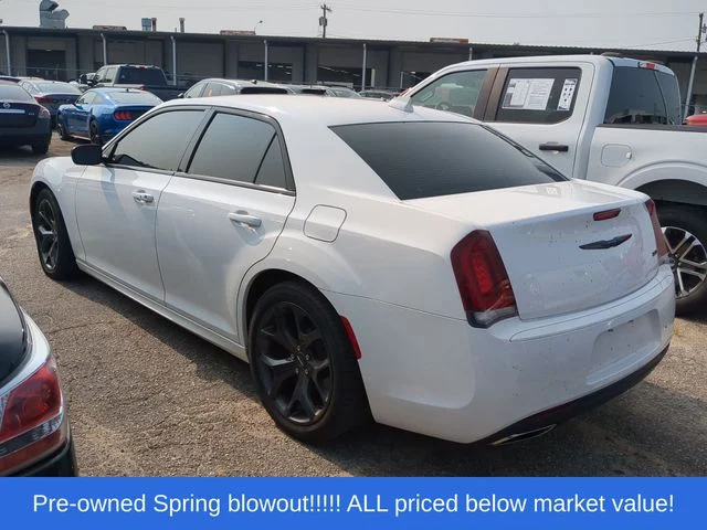 Used 2020 White Chrysler Touring image 2