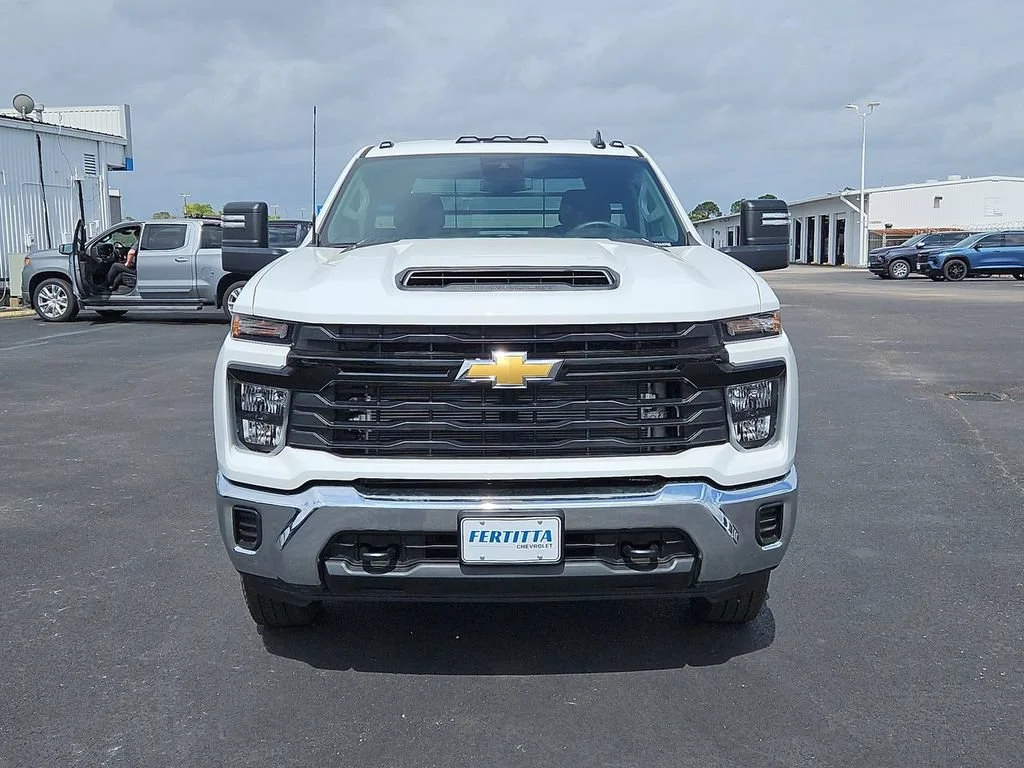 New 2025 Summit White Chevrolet Work Truck image 21