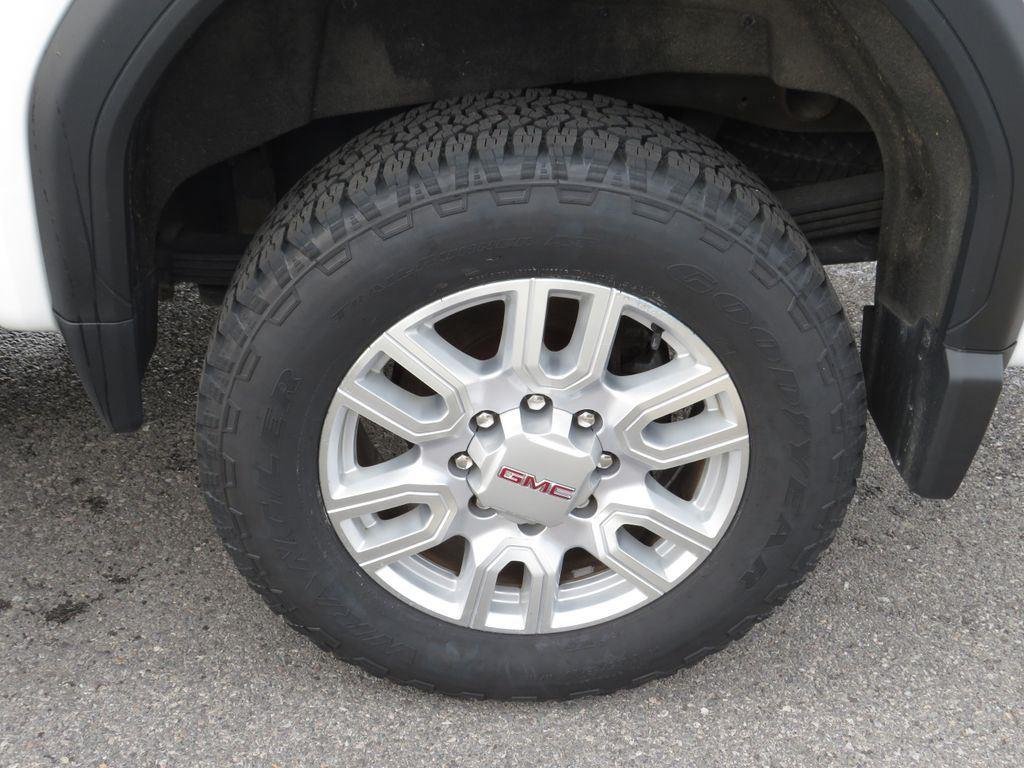 Used 2022 Summit White GMC SLT image 14