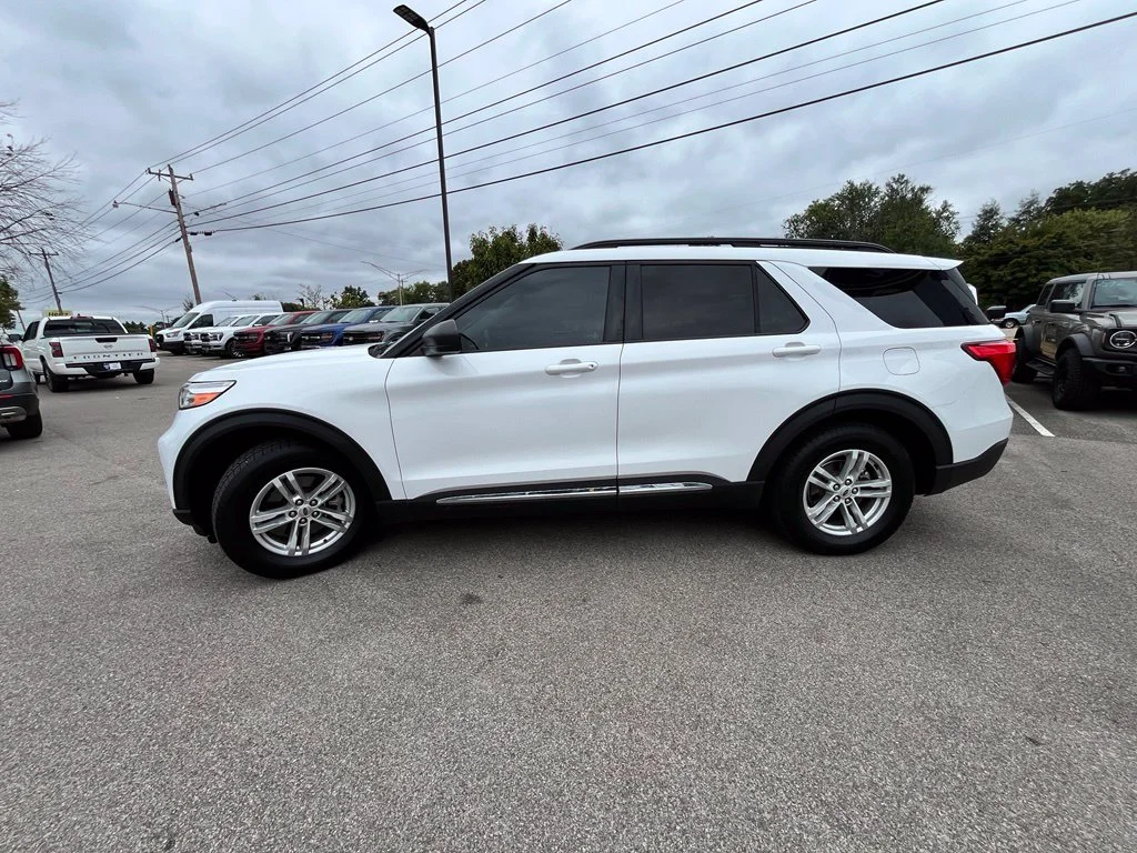 Used 2021 White Ford XLT image 7