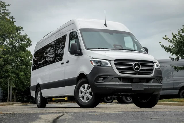 2026 Mercedes-Benz Sprinter 2500 Passenger 170 WB