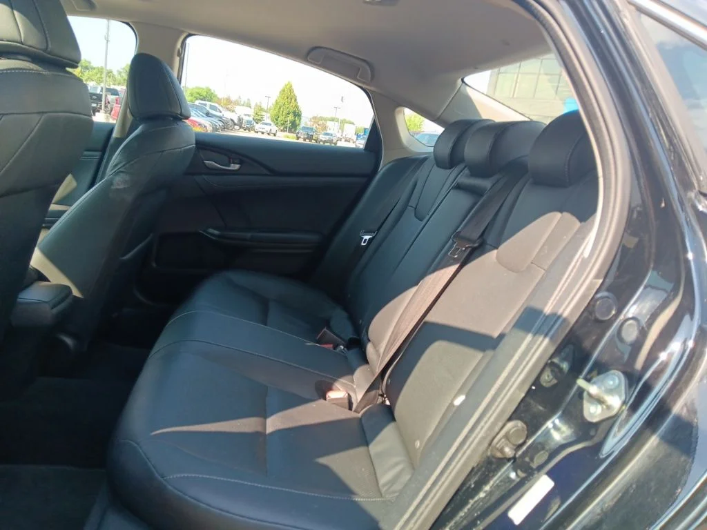 Used 2020 Black Honda Touring image 33