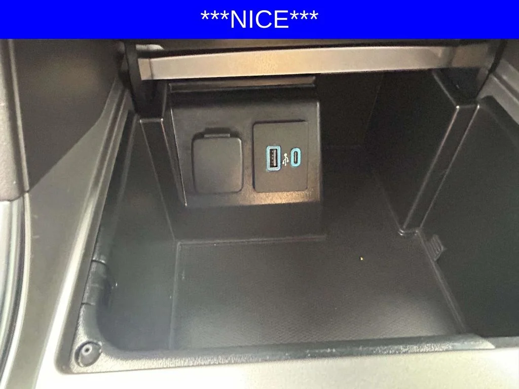 Used 2020 Gray Ford Platinum image 21