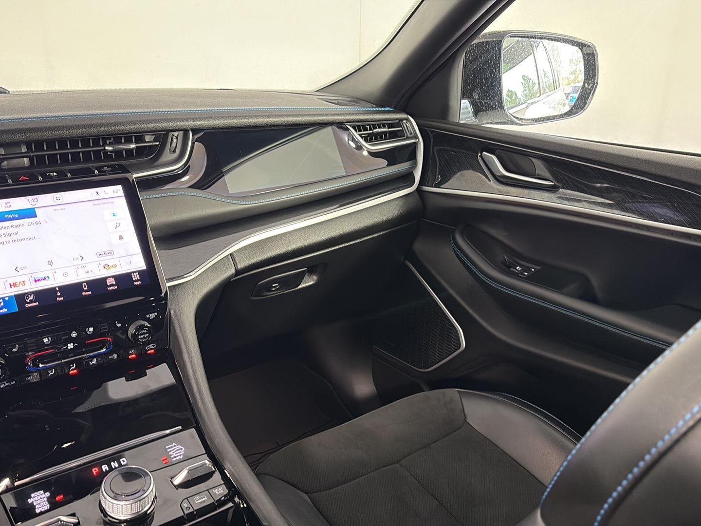 Used 2023 Bright White Clearcoat Jeep Trailhawk image 21