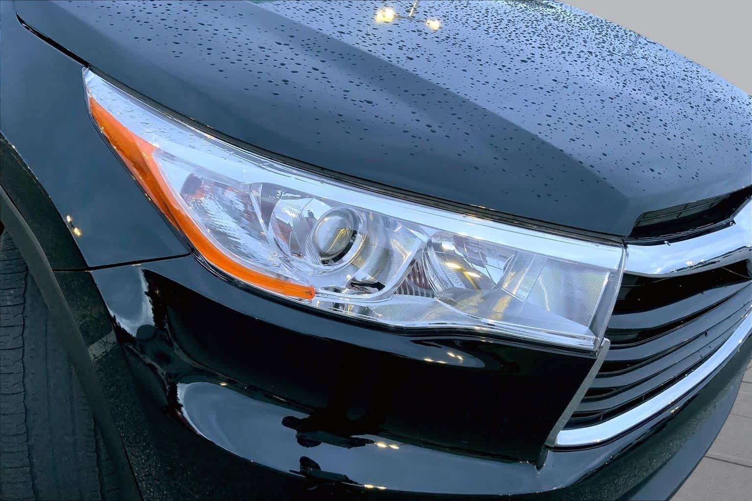 Used 2014 Attitude Black Metallic Toyota LE Plus image 26
