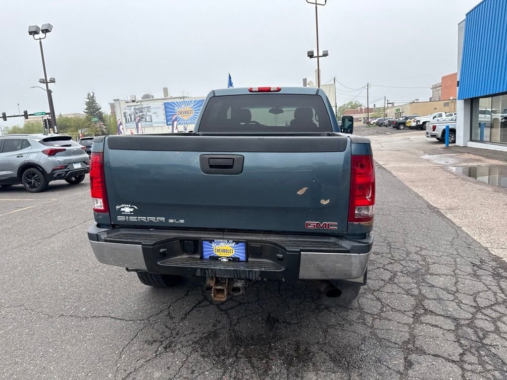 Used 2013 Stealth Gray Metallic GMC SLE image 10