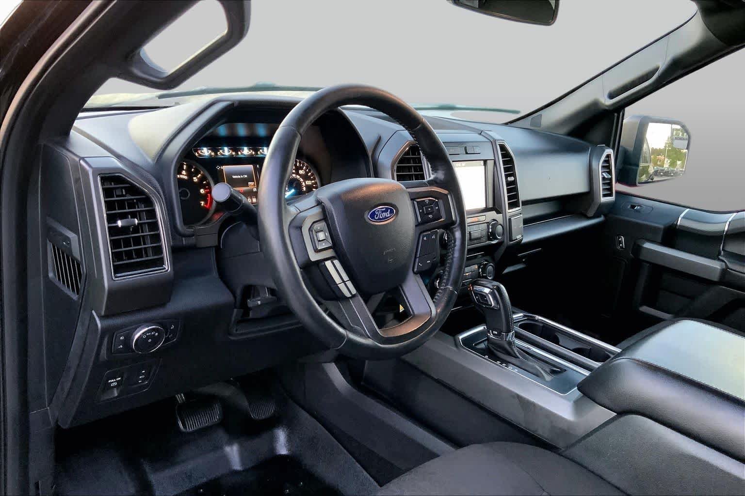 Used 2018 Shadow Black Ford XLT image 16