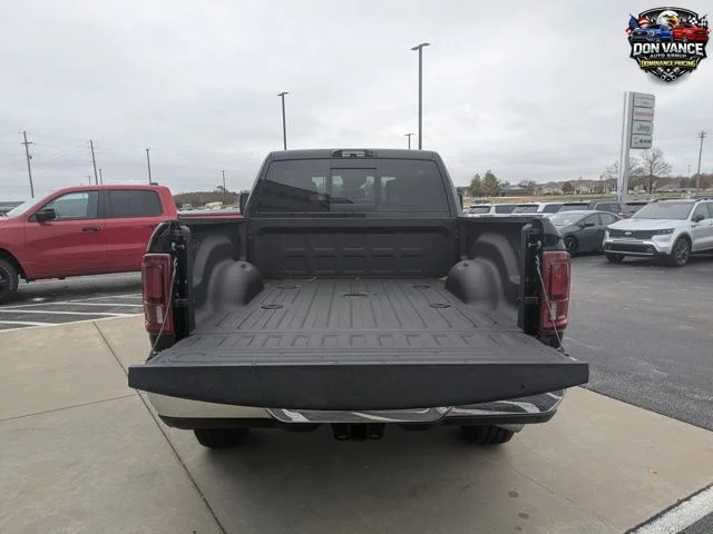 New 2026 Diamond Black Crystal Pearl-Coat Exterior Paint RAM Laramie image 20