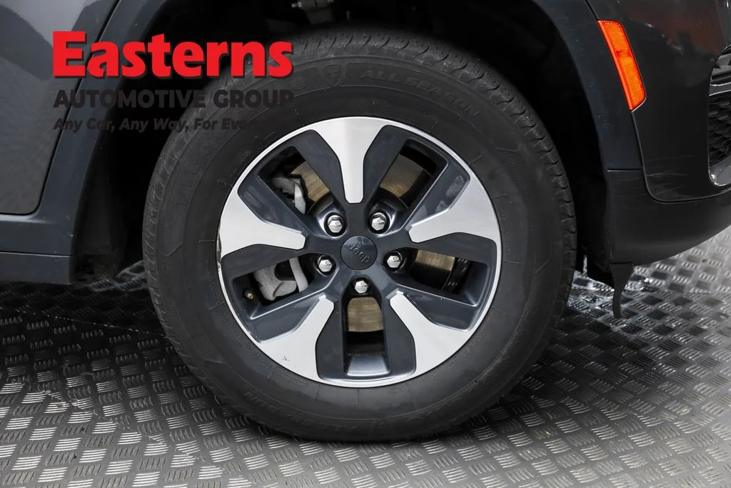 Used 2023 Gray Jeep 4xe image 34