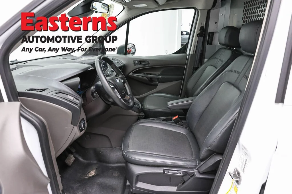 Used 2019 White Ford XL image 13