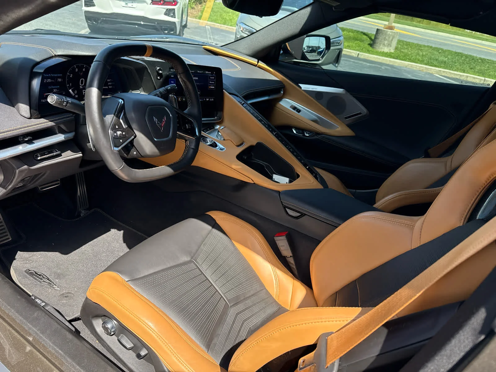 Used 2021 Zeus Bronze Metallic Chevrolet 2LT image 17