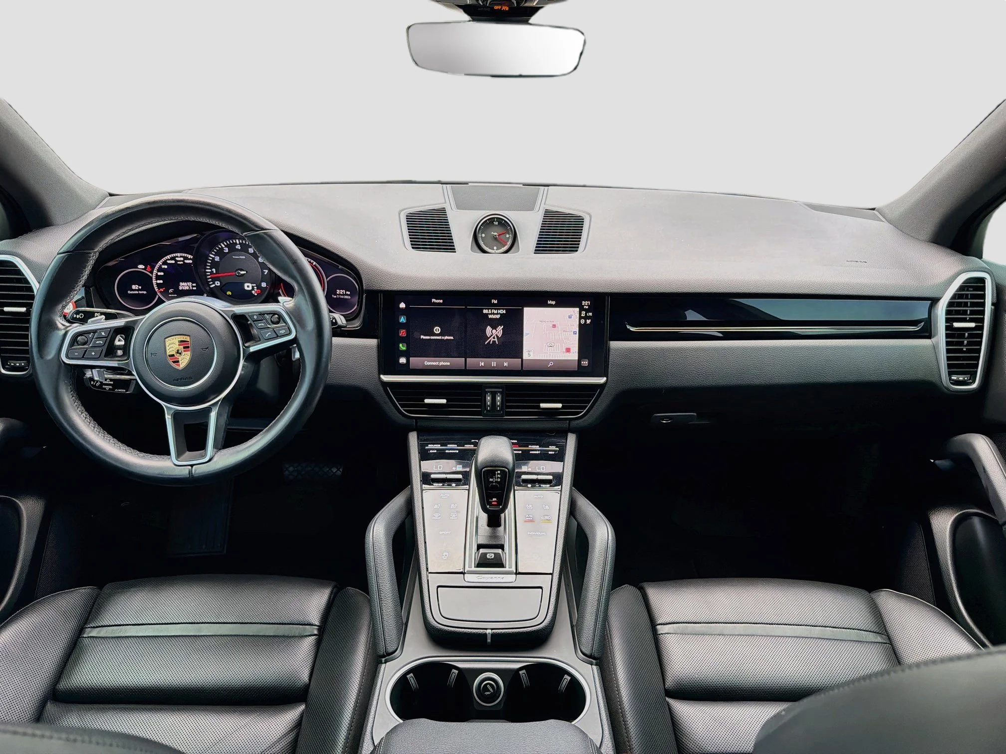 Used 2023 Chalk Porsche Platinum Edition image 16