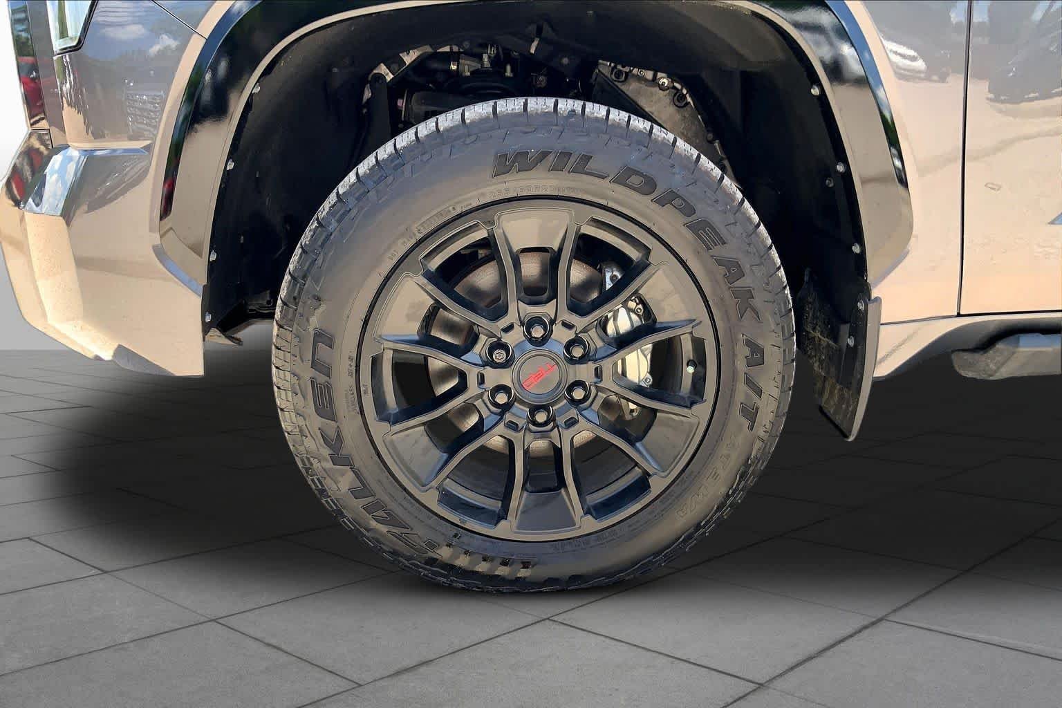 Used 2025 Magnetic Gray Metallic Toyota Platinum image 11