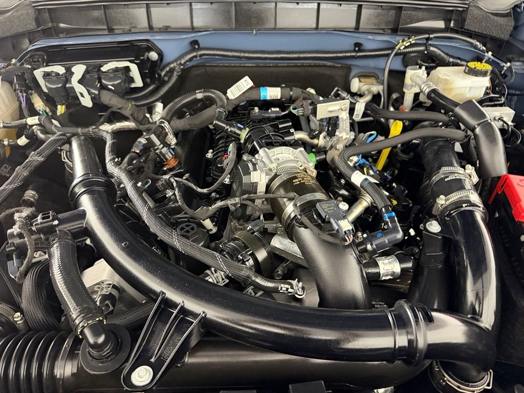 Used 2025 Gray Ford Badlands image 34