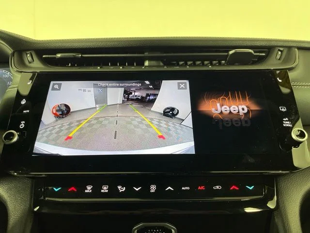 Used 2026 Silver Jeep Limited image 31