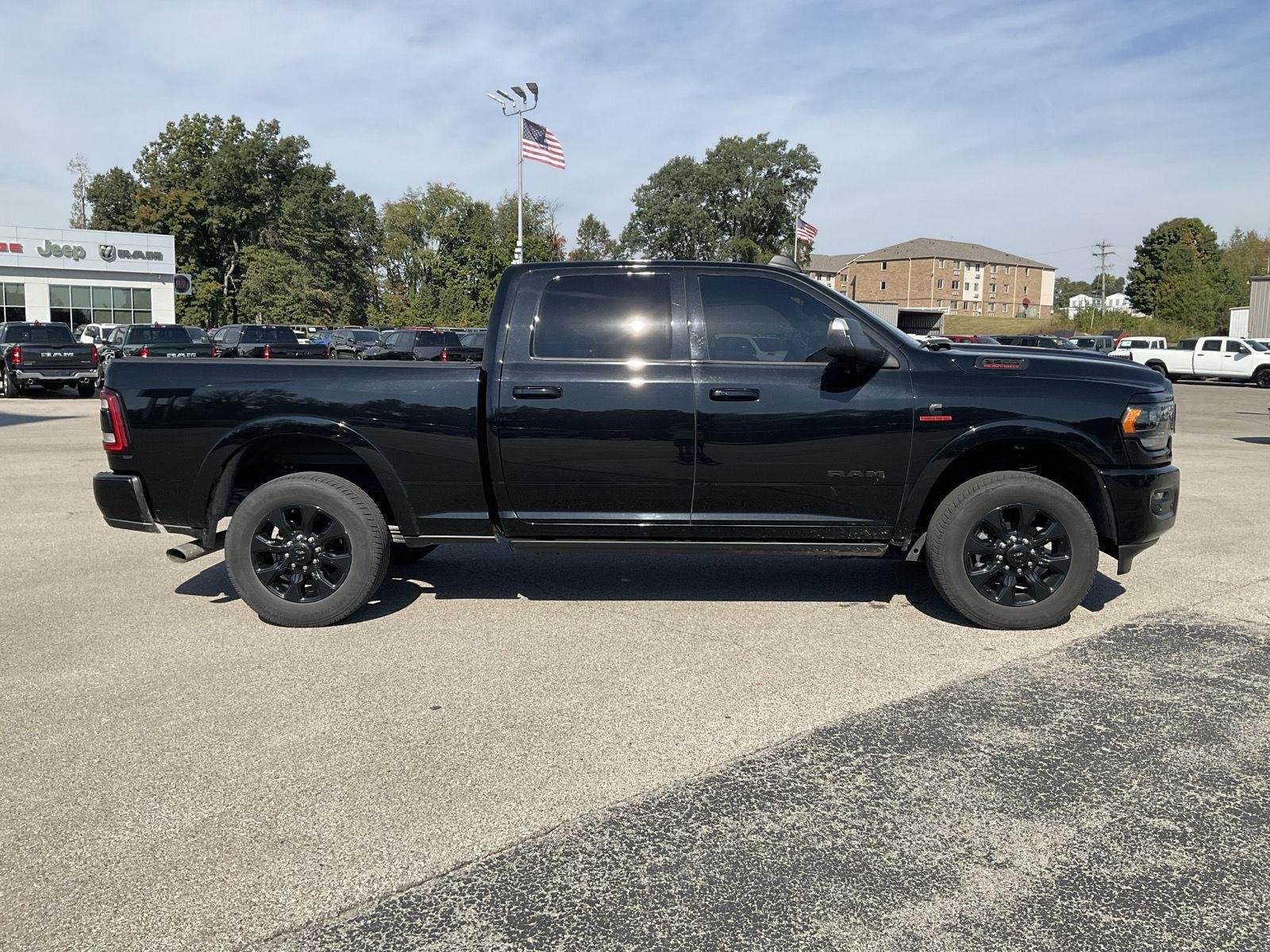 Used 2022 Diamond Black Crystal Pearlcoat Ram Limited image 5