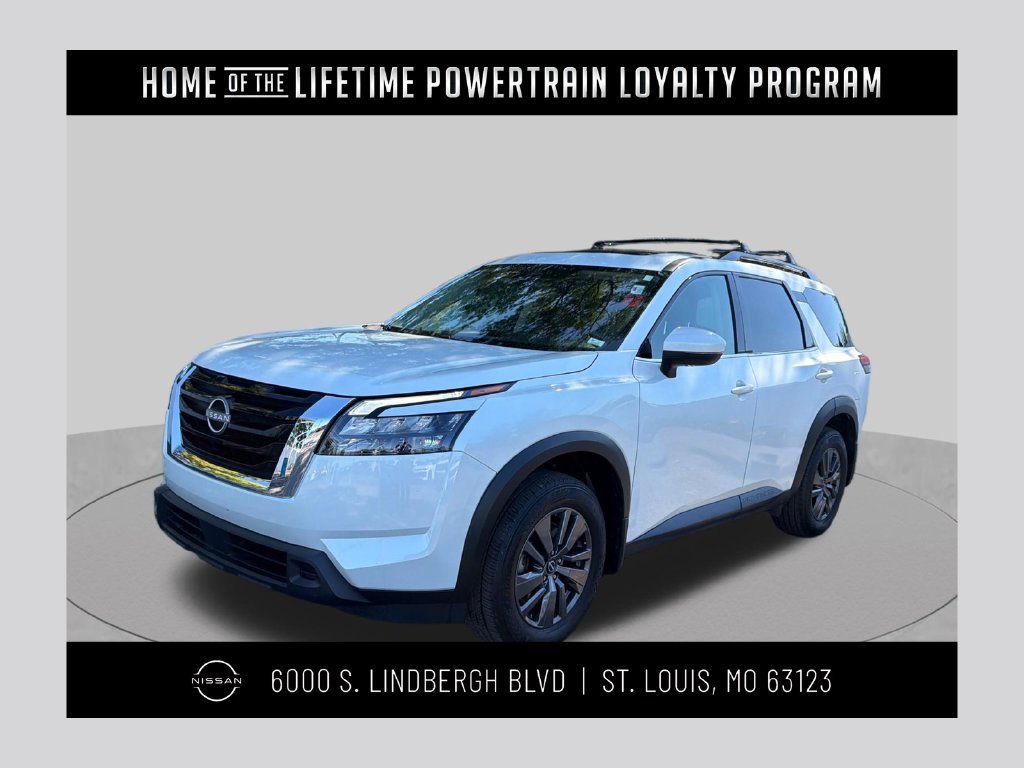Used 2025 White Nissan SV image 1