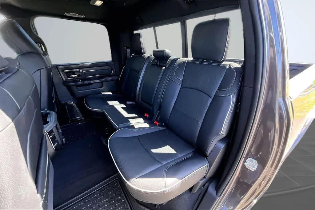 New 2026 Granite Crystal Metallic Clearcoat RAM Limited image 13