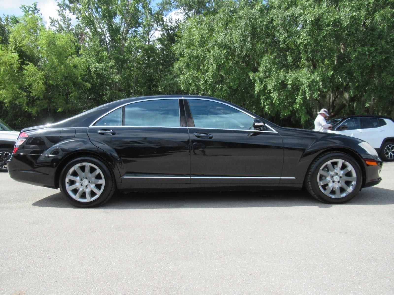 Used 2007 Mercedes-Benz S-Class S550 with VIN WDDNG71X87A043159 for sale in Gainesville, FL