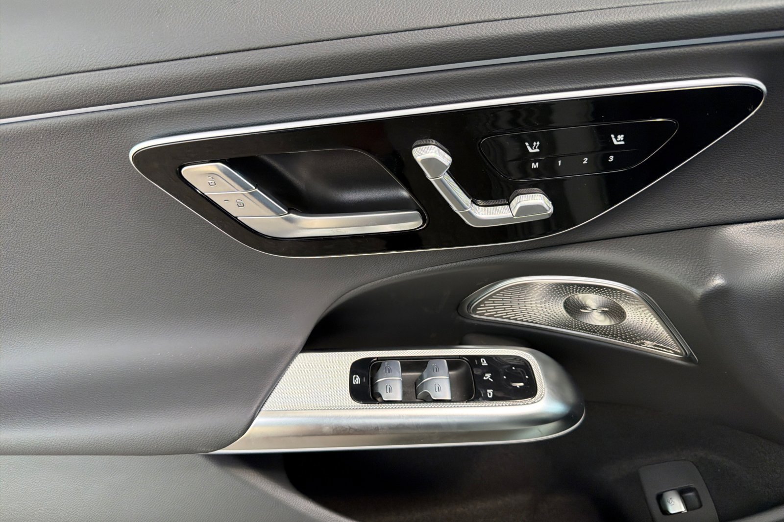 New 2027 Cirrus Silver Metallic Mercedes-Benz E 350 image 23