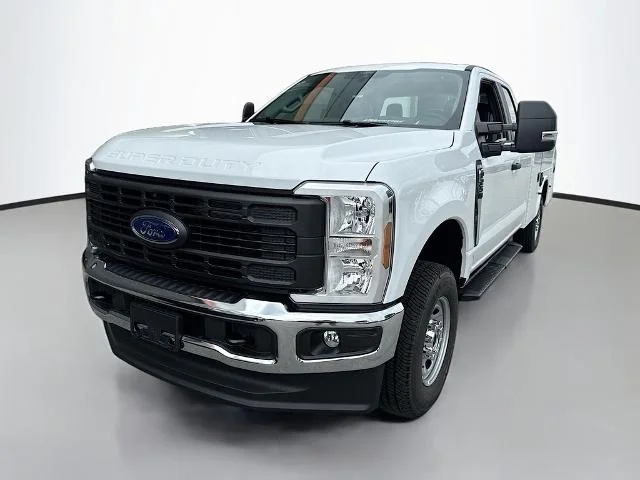 New 2026 Oxford White Ford F-250® XL image 32