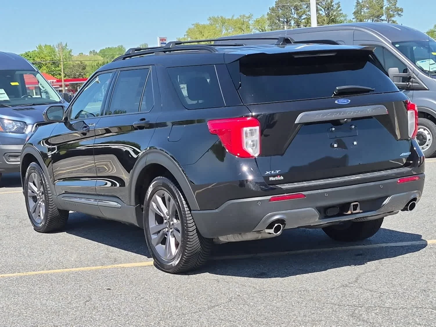 Certified Used 2023 Agate Black Ford XLT image 4