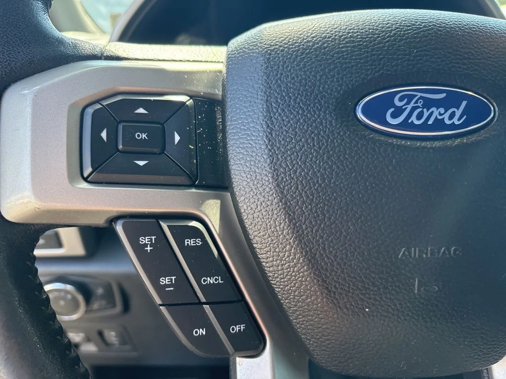 Used 2018 Gray Ford Lariat image 20